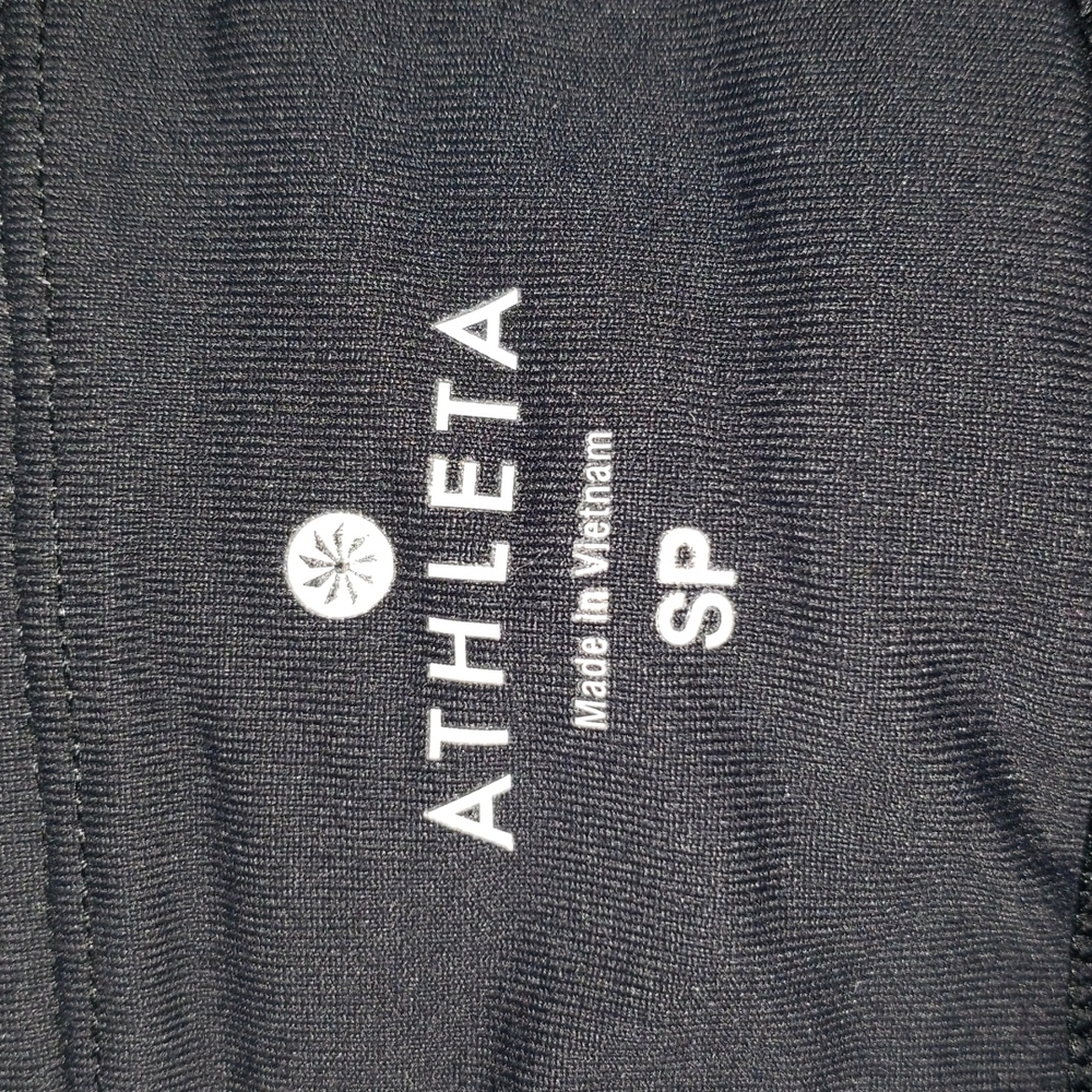 Athleta Acceleration 2 in 1 Capri Black SP nwt - Picture 3 of 12